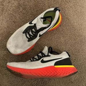 Nike Epic React Flyknit Size 11 Mens